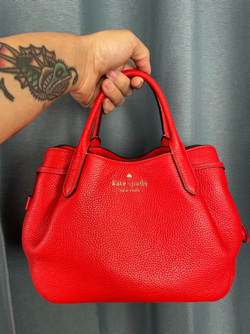 Kate Spade Small Dumpling Crossbody Satchel Bag in Tomato Slice Red